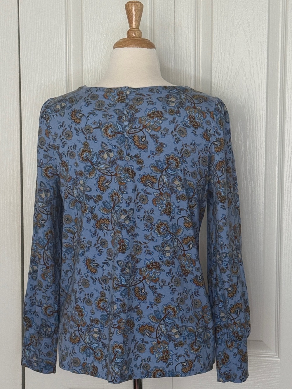 J. Jill Medium Petite NWT Blue Floral Paisley Tencel Blend Top - Picture 3 of 7